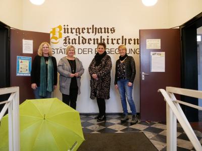 Mehr Bürgerservice sowie Lesestoff in Kaldenkirchen