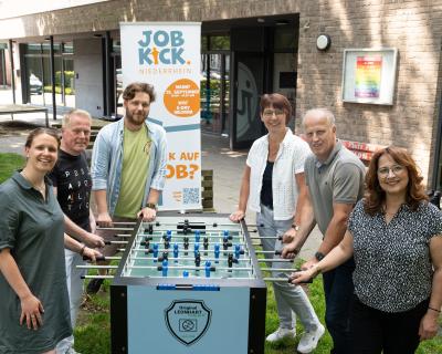  “Jobkick Niederrhein” bringt potentielle, künftige Azubis und regionale Unternehmen am Kickertisch zusammen