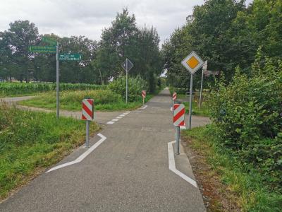 Bahnradweg: An drei Stellen Vorfahrt für Fahrräder