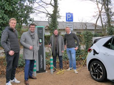 Nettetal wächst im Bereich E-Mobilität: Neue E-Ladepunkte auf Wanderparkplatz Heide und an der Biologischen Station KL Energie